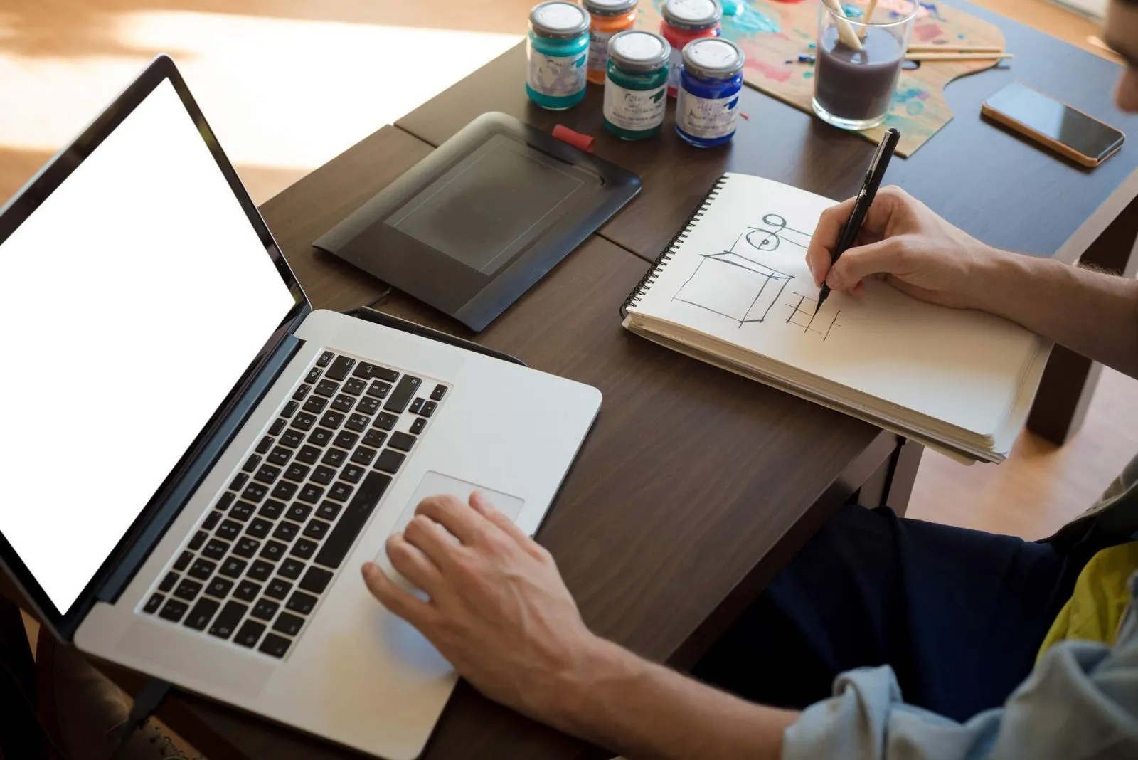 Арт-директор в проуктовый стартап