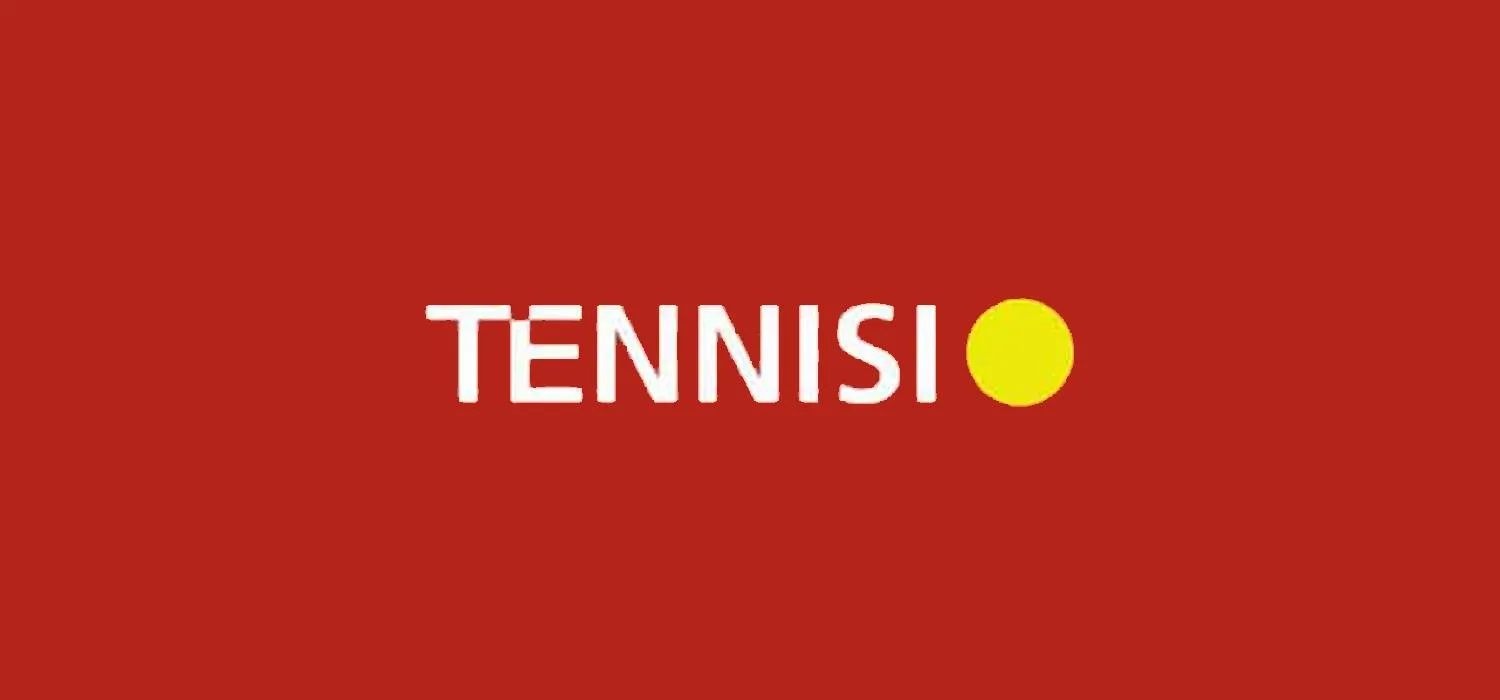 CRM-маркетолог в Tennisi